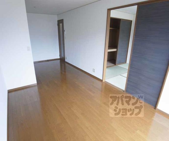 【アゼリア桂川】間取