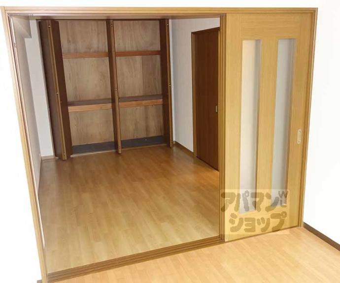 【レフィナード京都西大路】間取