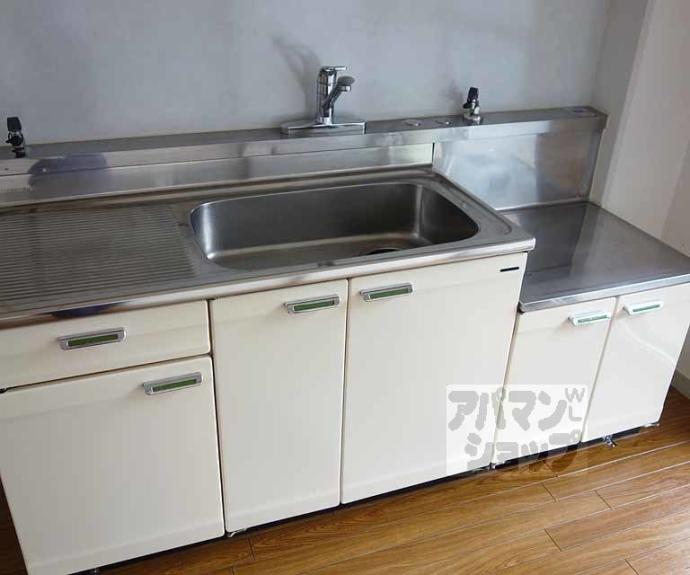 【レフィナード京都西大路】間取