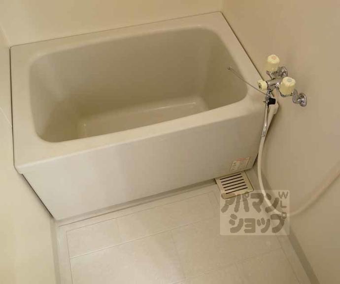 【レフィナード京都西大路】間取