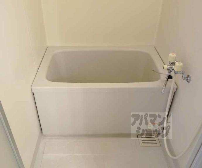 【レフィナード京都西大路】間取