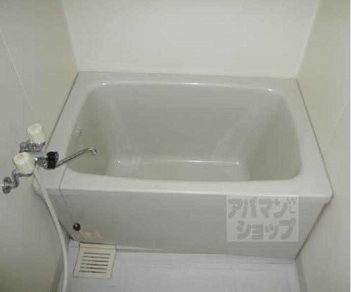 【レフィナード京都西大路】間取