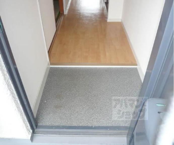 【レフィナード京都西大路】間取