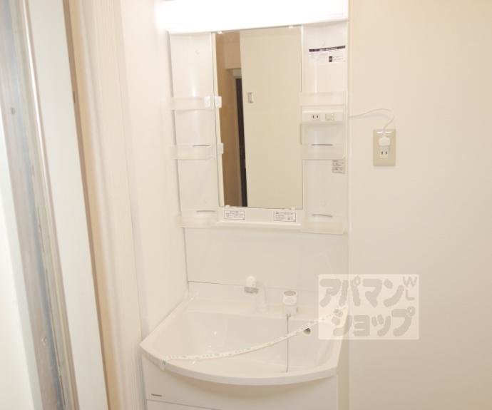 【レフィナード京都西大路】間取