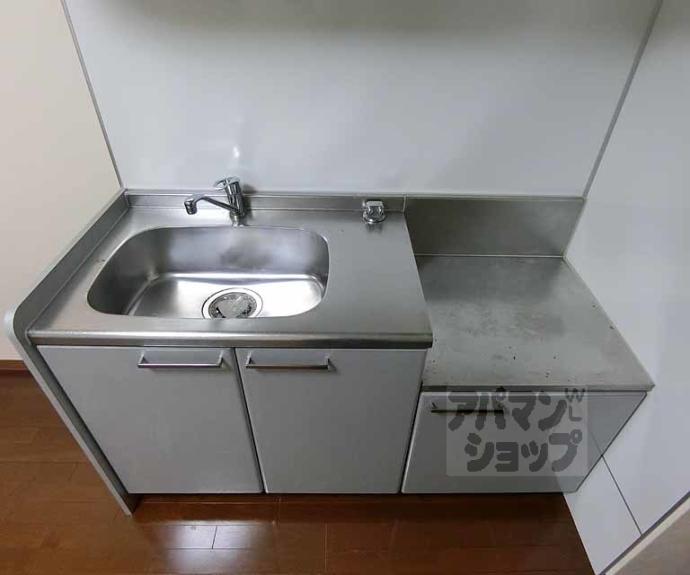 【西京極南大入町マンション】間取