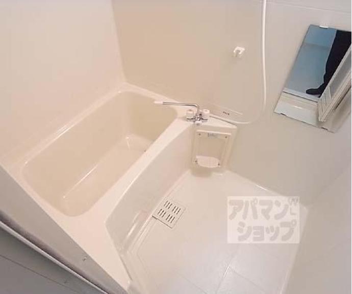 【ヴァンヴェルデ西京極】間取