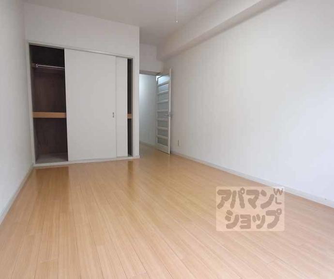 【御所西ラフィーネ石原】間取