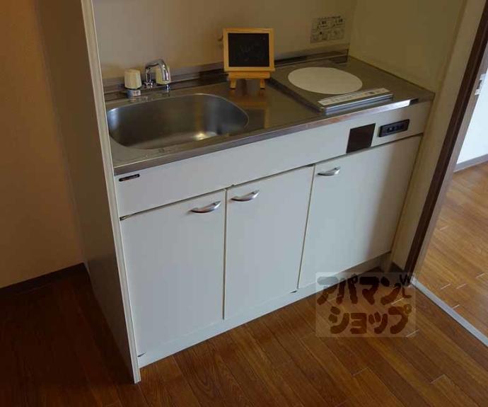 【エリーフラッツ上桂】間取