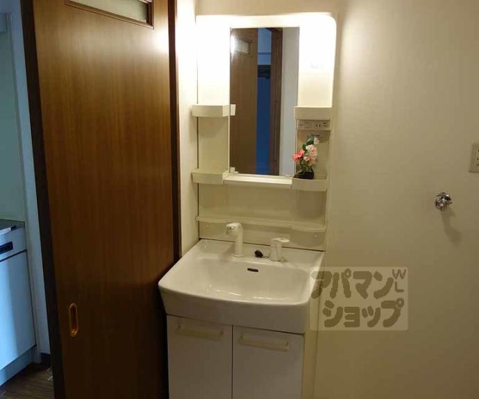 【エリーフラッツ上桂】間取