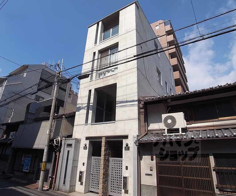 ＩＮＵＩステップコート