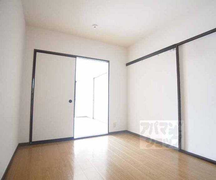 【ドミール岩倉】間取