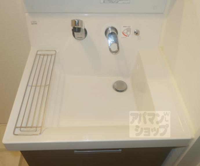 【アミティエ山科】間取