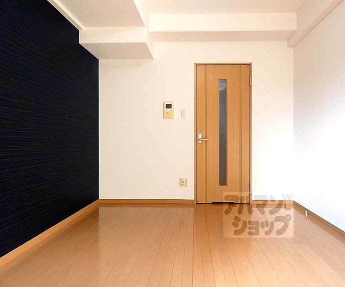 【クレストコート二条城北】間取