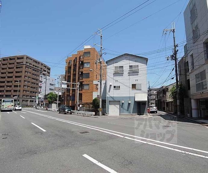 【クレストコート二条城北】間取