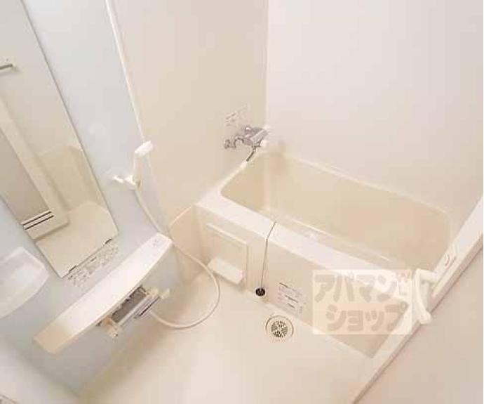 【クレストコート二条城北】間取