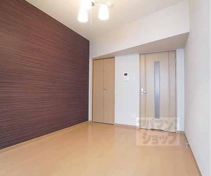 【クレストコート二条城北】間取