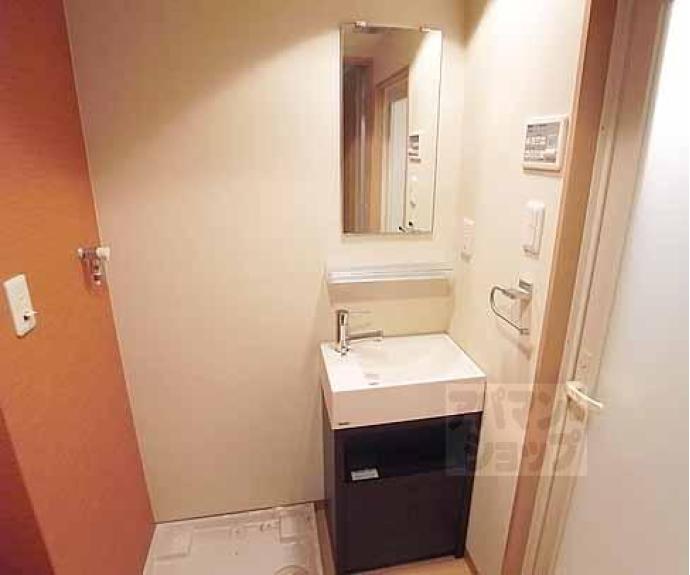 【クレストコート二条城北】間取