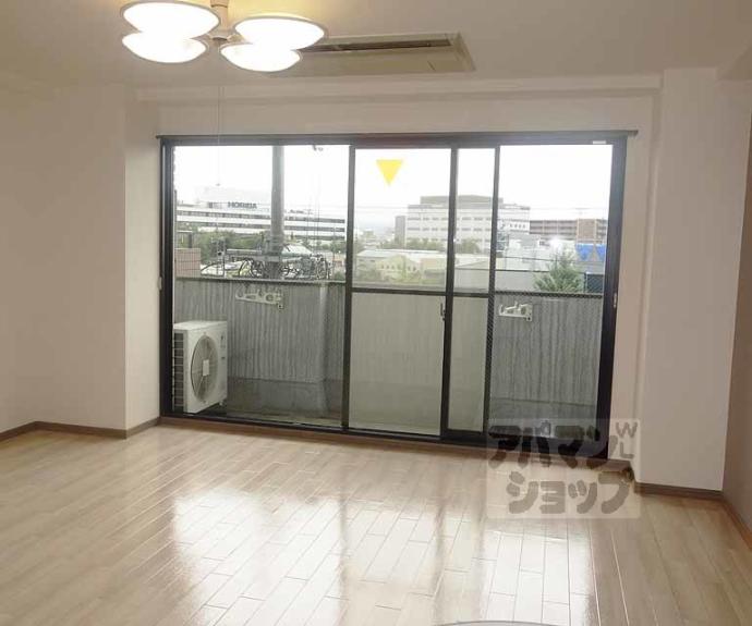 【イルソーレ京都西大路】間取