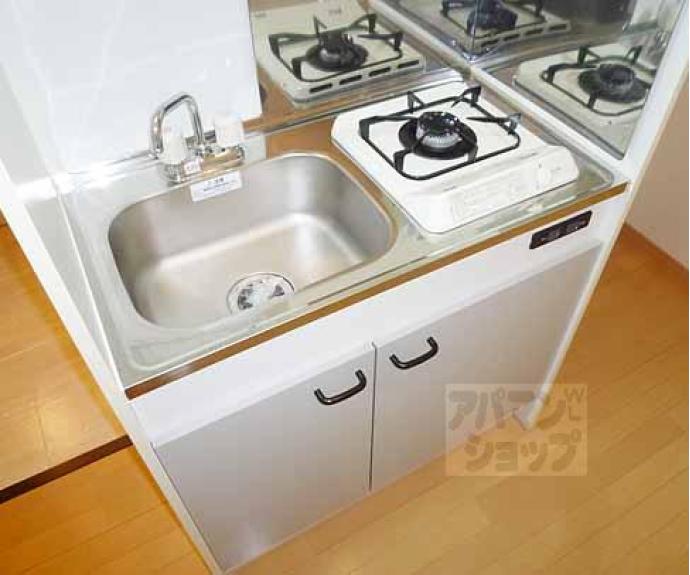 【アンプルール クラージュ ルヴニール】間取