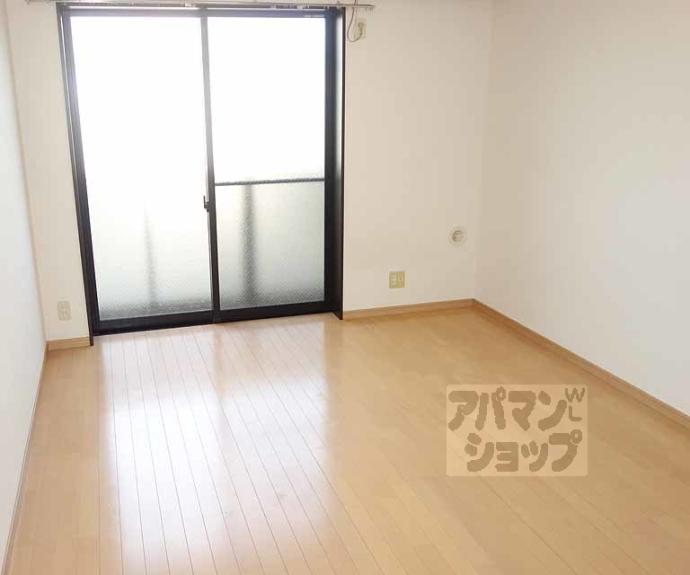 【アンプルール　クラージュ　ルヴニール】間取