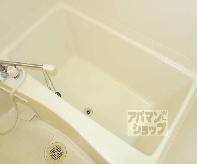 【アンプルール　クラージュ　ルヴニール】間取