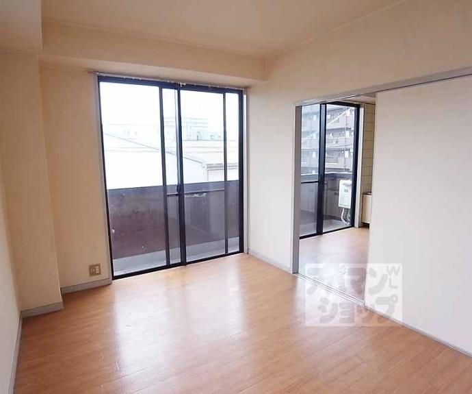 【ヤムズヴィレッジ】間取