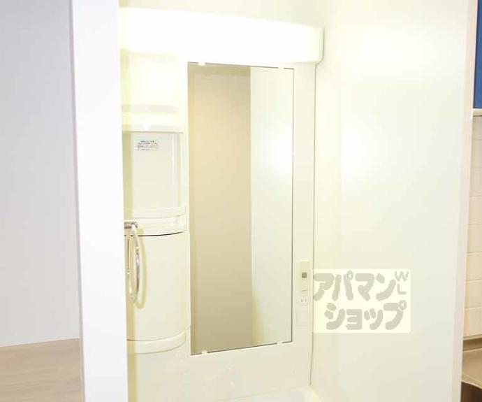 【アクロス京都七条鴨川御苑】間取