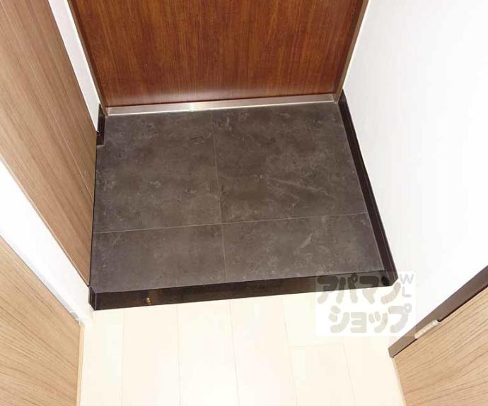 【アクロス京都七条鴨川御苑】間取