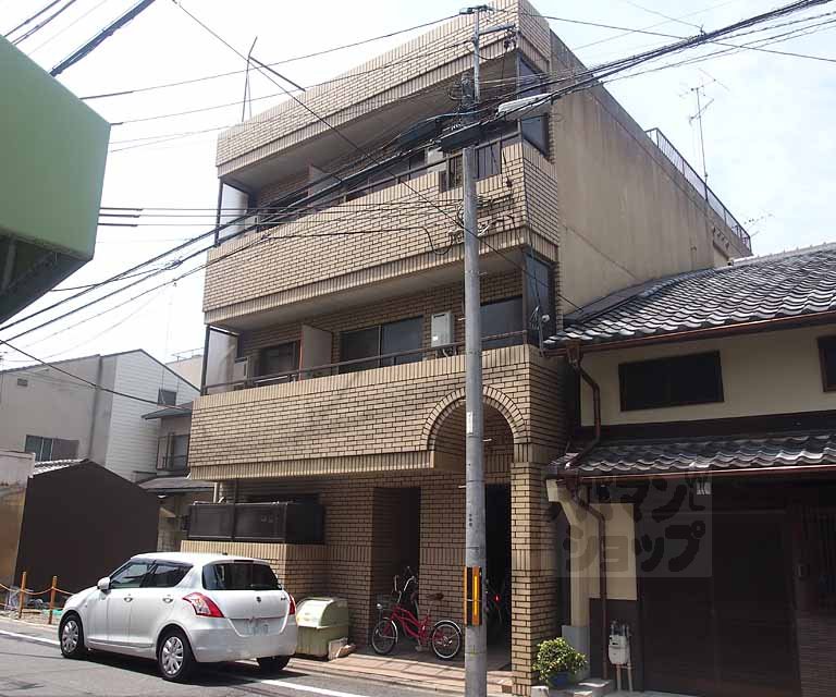 ハイツ東