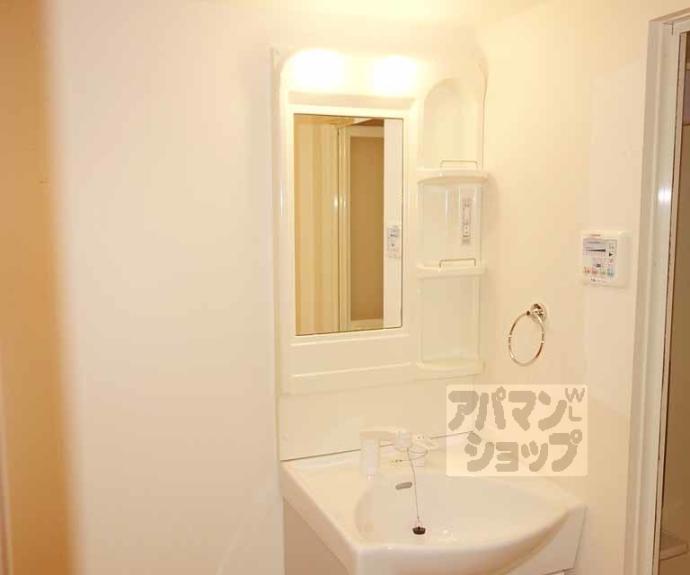 【ＷＥＳＴ９Ｍｉｒｒｏｒ　１・２号館】間取