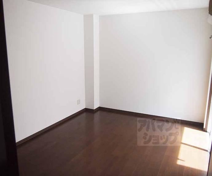 【ヴィラ・パラディス東山】間取