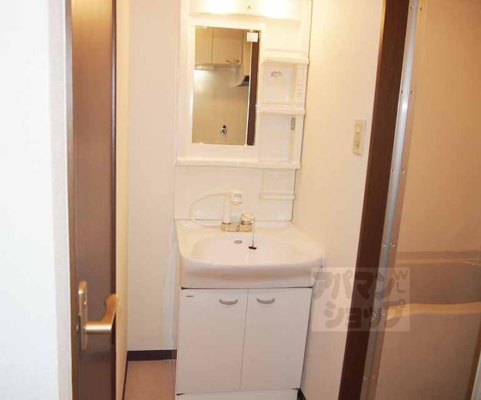 【ヴィラ・パラディス東山】間取