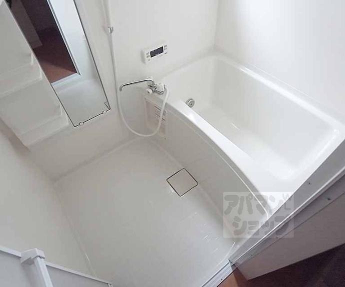 【エルメゾン伏見】間取