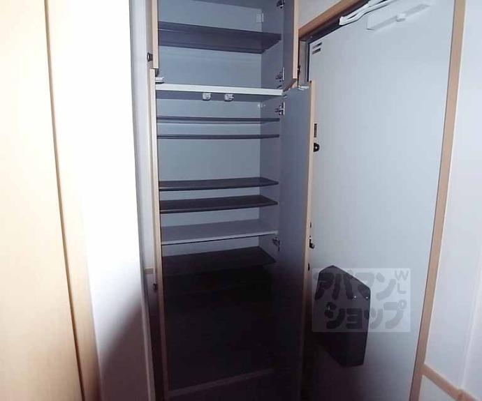 【エルメゾン伏見】間取