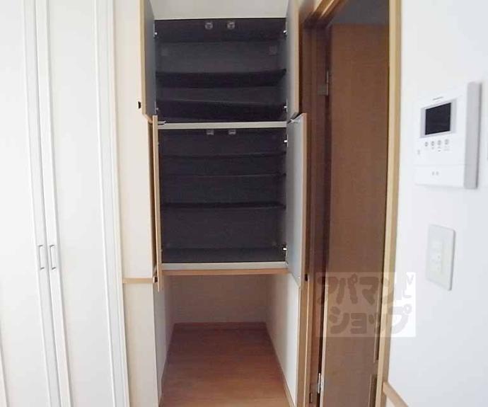 【エルメゾン伏見】間取