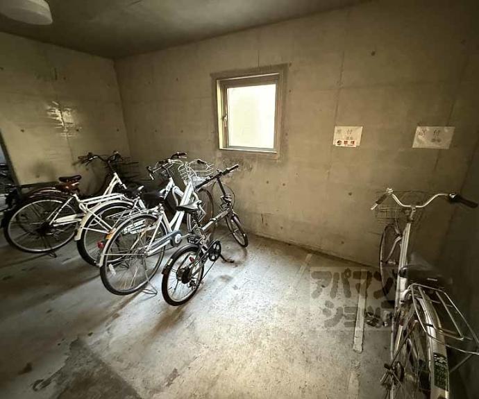 【チコーベルメゾン東山】間取