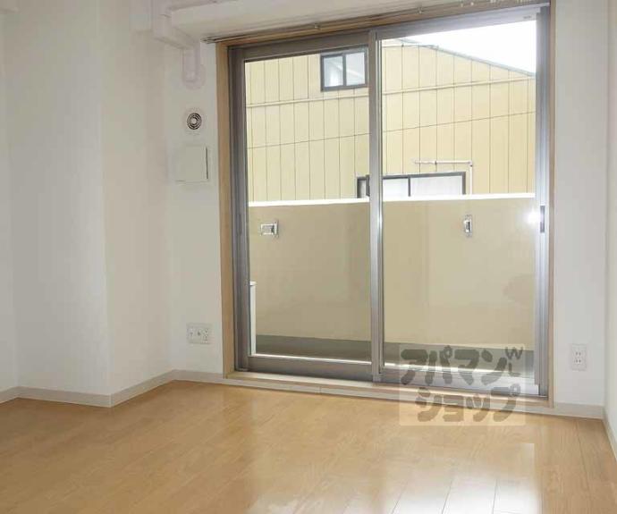 【ｍａｓｔｅｒｙ　ｃｏｕｒｔ】間取