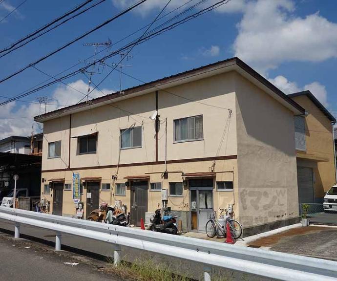 【上鳥羽南中ノ坪町貸家】間取