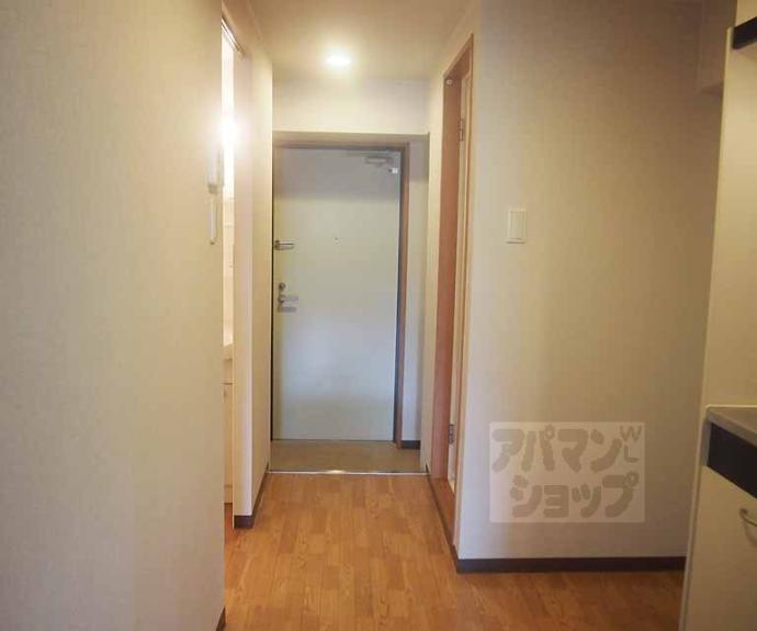 【アミティエ六条】間取