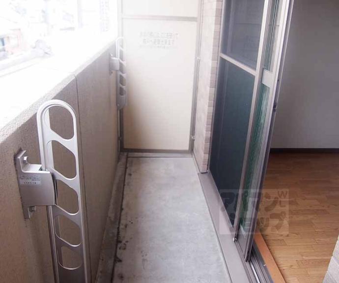 【アミティエ六条】間取