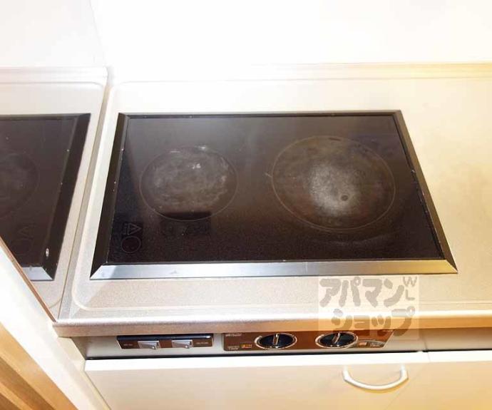 【アミティエ六条】間取