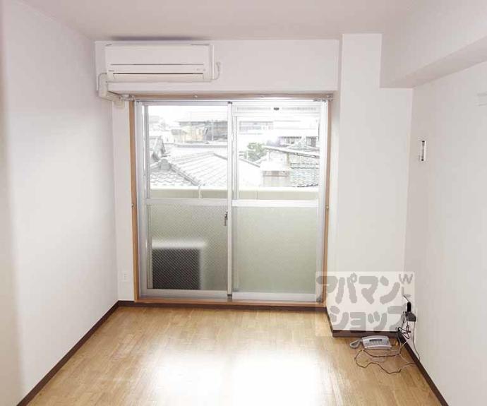 【アミティエ六条】間取