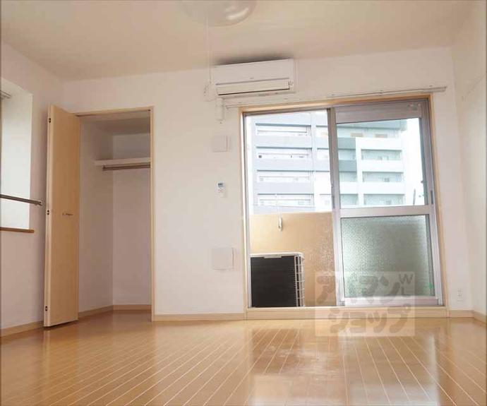 【ラフィーネ　葛野】間取