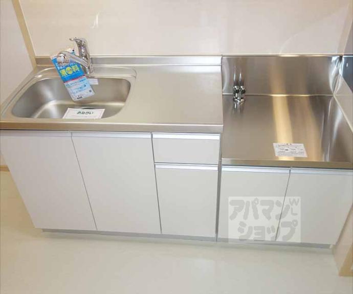 【ラフィーネ　葛野】間取