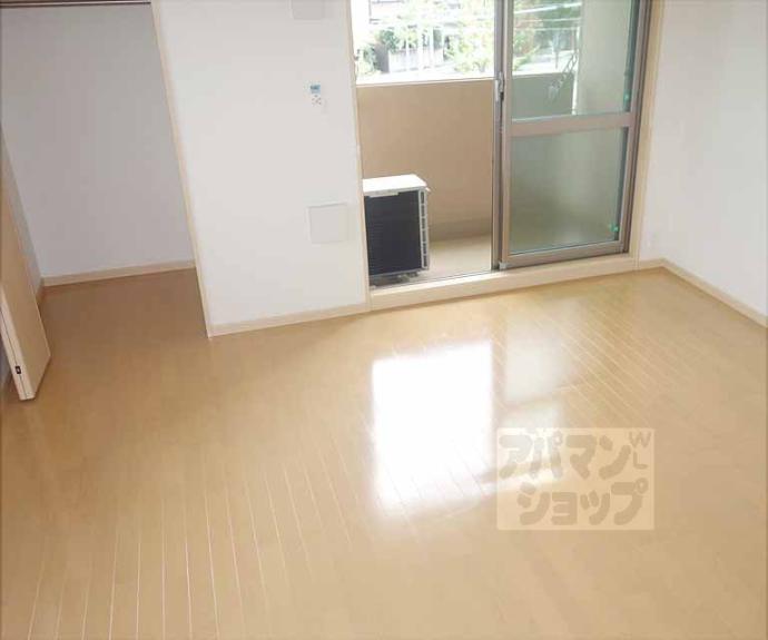 【ラフィーネ　葛野】間取