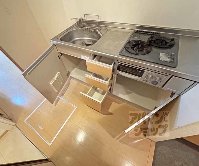 【ソレイユ稲荷】間取