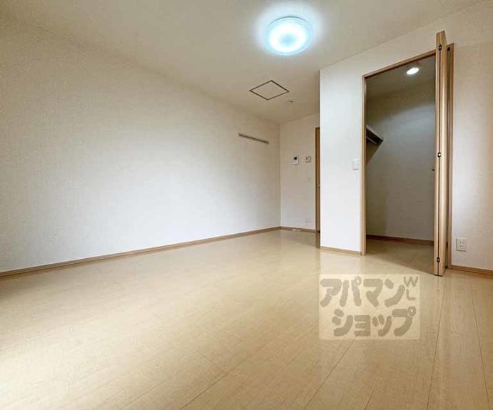 【ソレイユ稲荷】間取