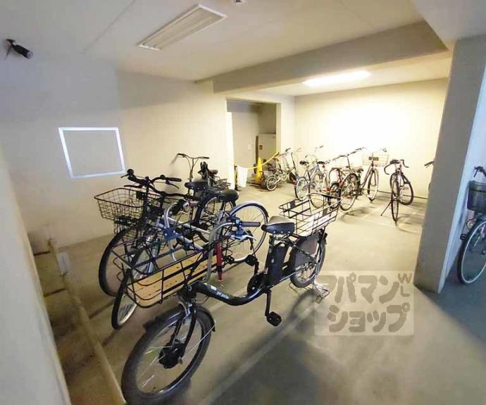 【ルクラ京都三条油小路】間取