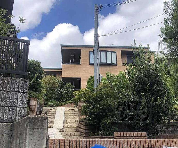 【ヘーベルヒルズ西向日】間取