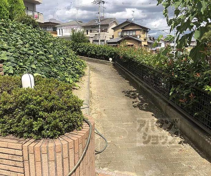 【ヘーベルヒルズ西向日】間取